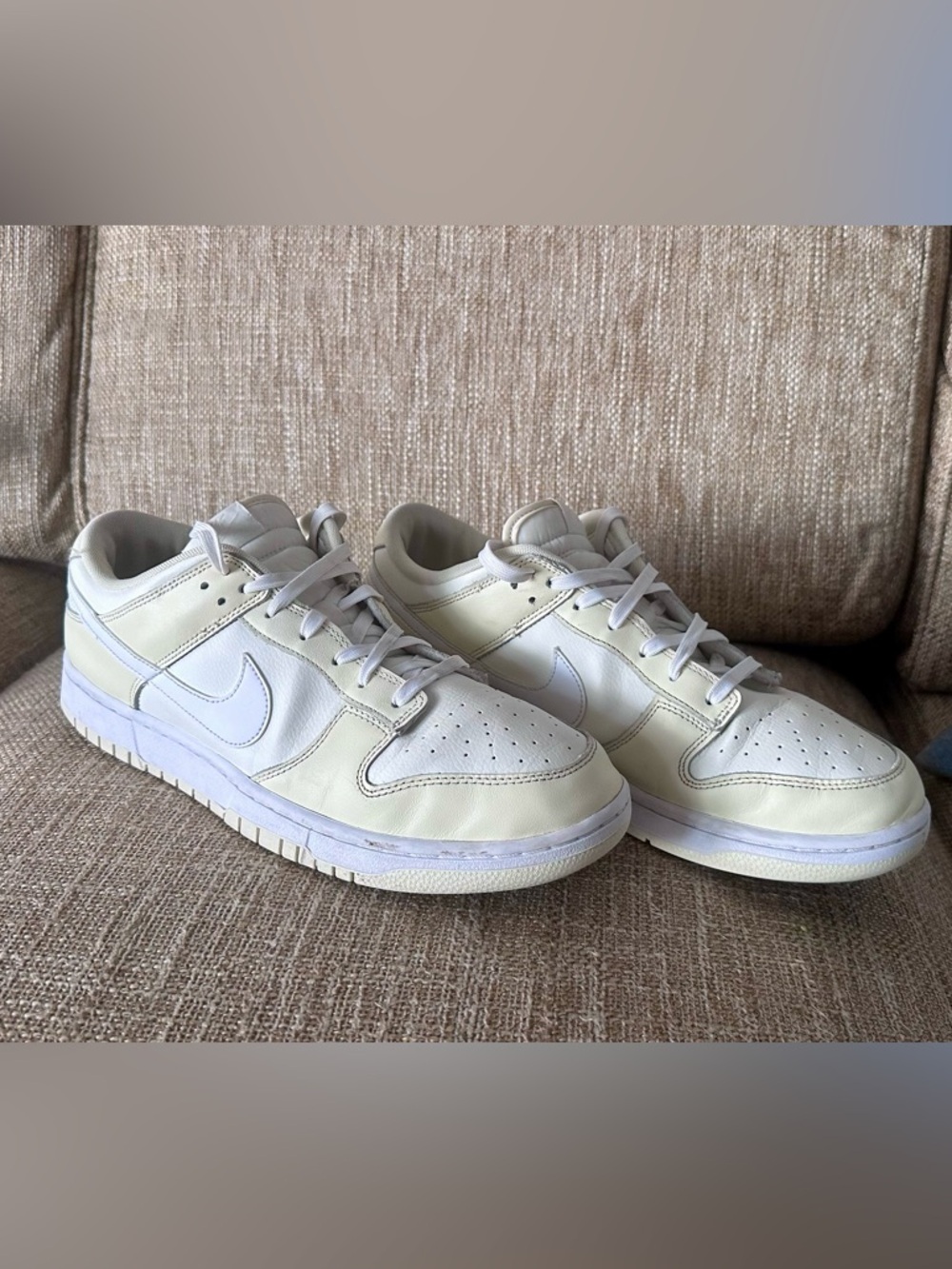 Nike Men’s Low-Top Sneakers in White and Cream Nike Dunk Low
Coconut Milk